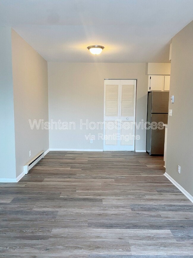 201 Charleston Blvd in Macomb, IL - Building Photo - Building Photo