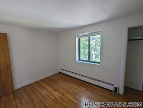 189 W Wyoming Ave in Melrose, MA - Building Photo - Building Photo