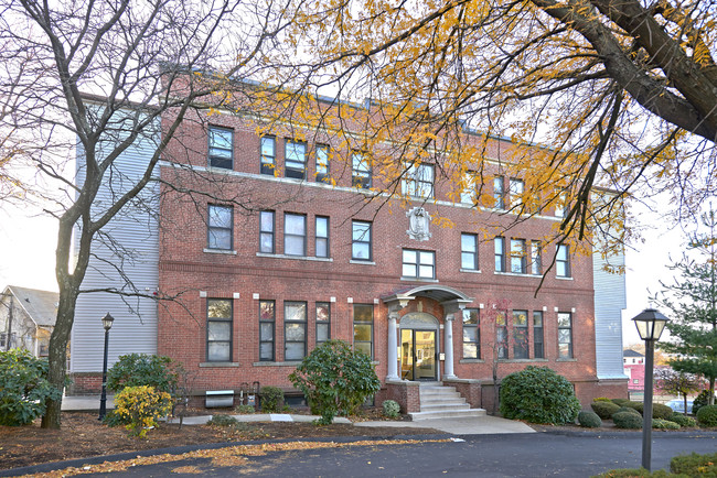 The Vernon Street Apartments in Worcester, MA - Building Photo - Building Photo