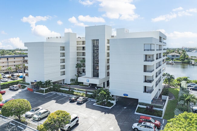 Concordia West in Palm Beach, FL - Building Photo - Building Photo