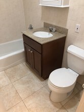 3 Station Plaza, Unit 3 in Bethpage, NY - Building Photo - Building Photo