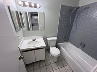 831 NE 207th Ln in Miami, FL - Building Photo - Building Photo