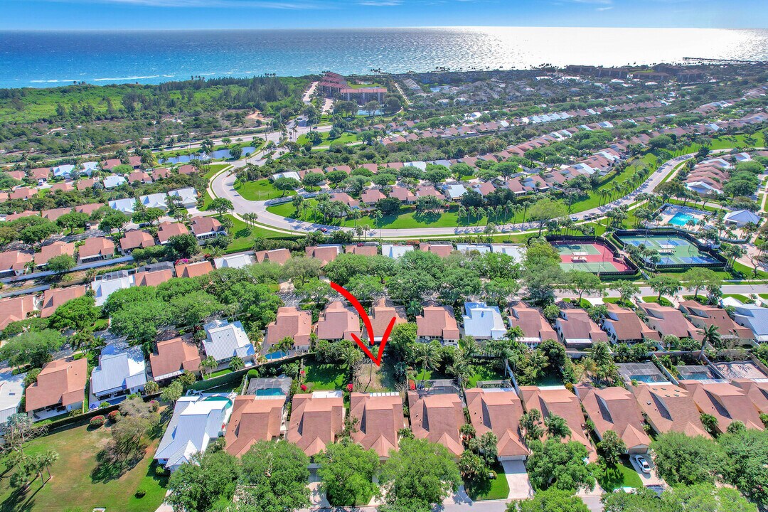 143 Cape Pointe Cir in Jupiter, FL - Building Photo