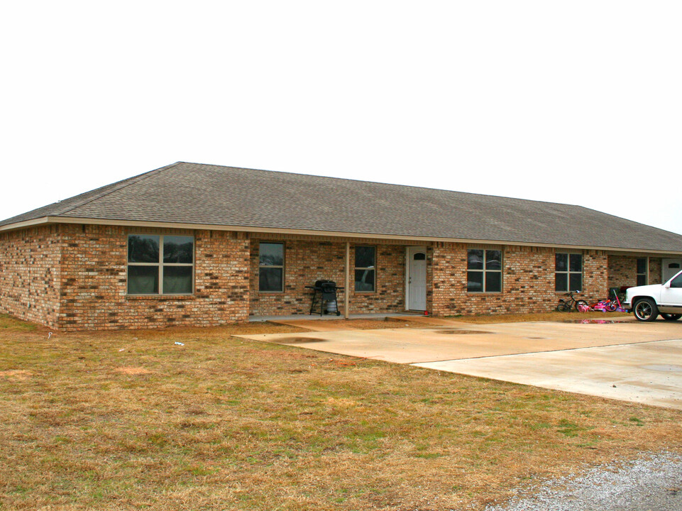 11953 Sandpiper Rd in Thackerville, OK - Building Photo