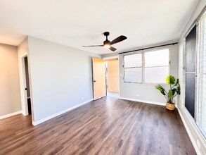 722 University Ave in Honolulu, HI - Foto de edificio - Building Photo