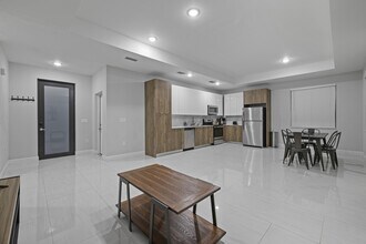 2906 65th St W in Lehigh Acres, FL - Building Photo - Building Photo