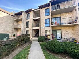 6141 Edsall Rd in Alexandria, VA - Building Photo