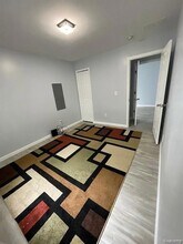 27865 Brettonwoods St in Madison Heights, MI - Building Photo - Building Photo