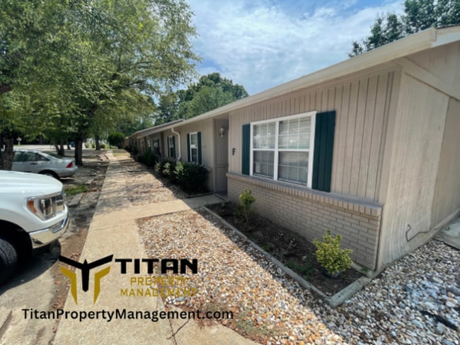 2012 Watts Rd in Benton, AR - Building Photo - Building Photo