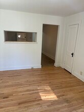 304 S Ewing Ave, Unit 1 in Louisville, KY - Foto de edificio - Building Photo