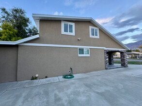 781 Sherwood Dr in Layton, UT - Building Photo - Building Photo