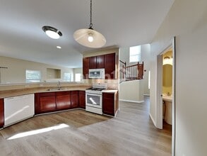1851 Candlelight Cir in Montgomery, IL - Building Photo - Building Photo