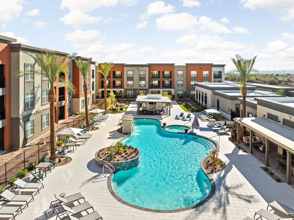 The Maddox Luxury Apartments in Buckeye, AZ - Building Photo