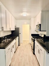 1284 Havenhurst Dr in West Hollywood, CA - Foto de edificio - Building Photo