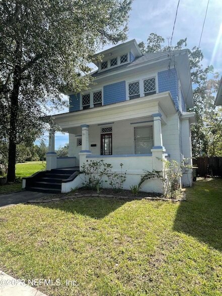 1739 Silver St, Unit 3-E-211 in Jacksonville, FL - Building Photo