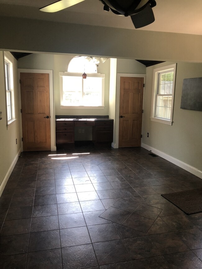 206 Swarthmore Rd in Glassboro, NJ - Building Photo - Building Photo