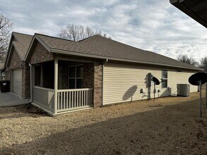 822 15th St in Webb City, MO - Building Photo - Building Photo