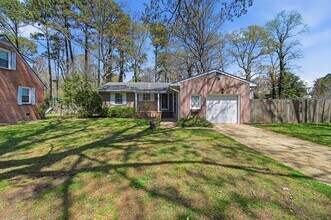 47 Fox Grove Dr in Hampton, VA - Building Photo - Building Photo