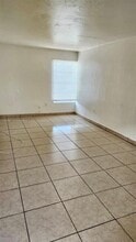 6850 W 14th Ct in Hialeah, FL - Building Photo - Building Photo