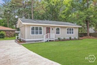 131 Pointe S Dr in Hinesville, GA - Building Photo - Building Photo