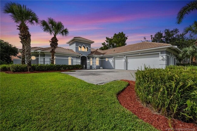 872 SW Squire Johns Ln in Palm City, FL - Building Photo - Building Photo