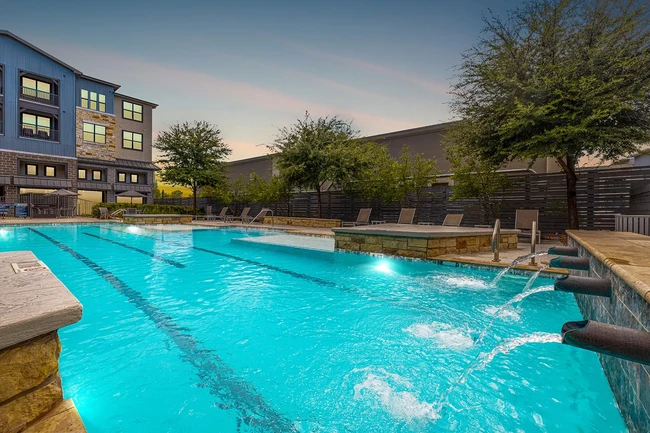 Avita Alamo Heights in San Antonio, TX - Building Photo - Building Photo