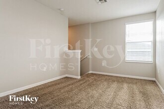 17205 Beach Buttercup Pl in Wimauma, FL - Building Photo - Building Photo