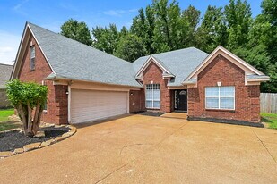 216 Fawn Dr N in Hernando, MS - Building Photo
