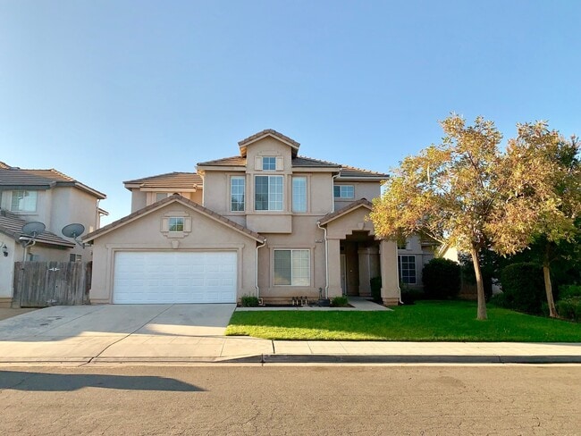 property at 2857 E Deyoung Dr