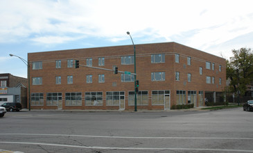 3575 S Archer Ave in Chicago, IL - Building Photo - Building Photo