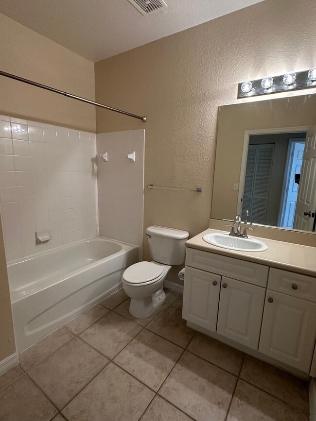 2446 57th Cir in Vero Beach, FL - Building Photo - Building Photo