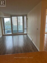 1 Elm Dr W in Mississauga, ON - Building Photo - Building Photo