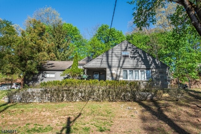 property at 123 Smull Ave