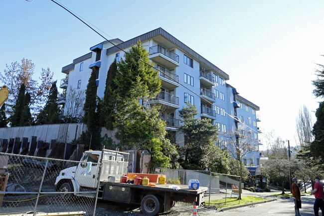 Portage Bay in Seattle, WA - Building Photo - Building Photo