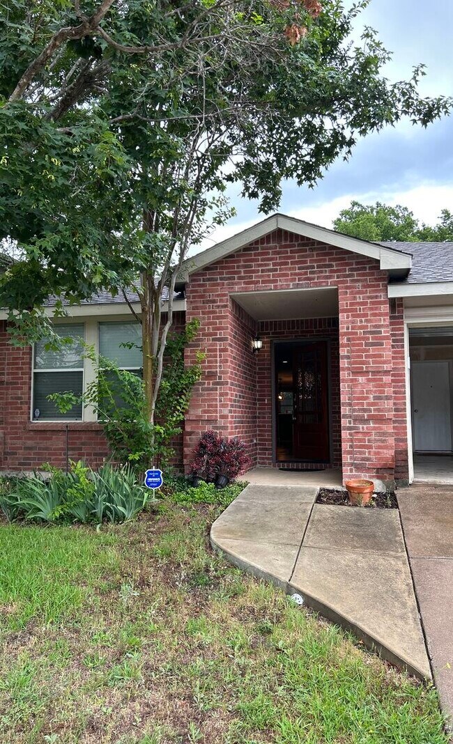 property at 2037 Shawnee Trail