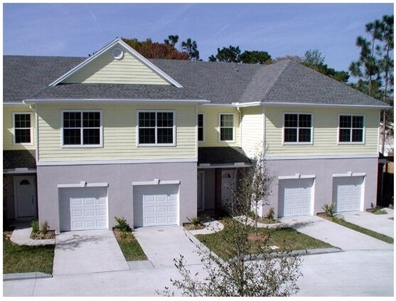 Hidden Villas Townhomes in Jacksonville, FL - Building Photo