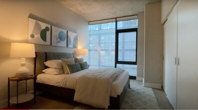 225 S Sangamon St-Unit -0810 in Chicago, IL - Building Photo - Building Photo