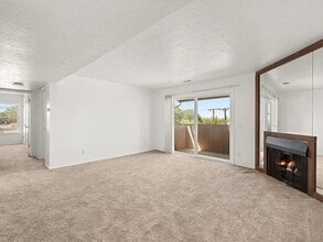 3869 Montgomery Blvd NE in Albuquerque, NM - Building Photo - Building Photo