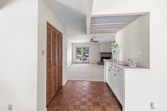 1109 Brittany Pkwy in Manchester, MO - Building Photo - Building Photo