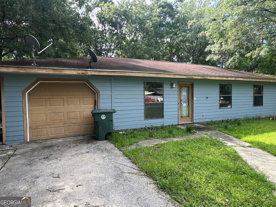 106 Windtree Ln in Kingsland, GA - Building Photo