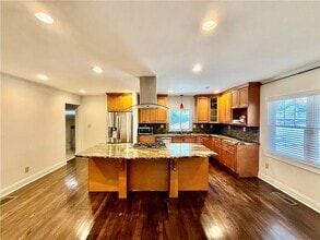 213 Lansdowne Ave in Decatur, GA - Building Photo - Building Photo