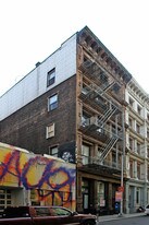 78 Grand St in New York, NY - Building Photo