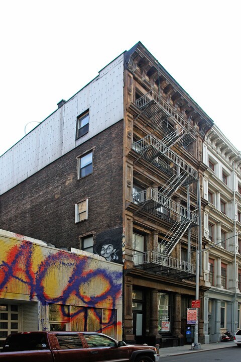 78 Grand St in New York, NY - Building Photo
