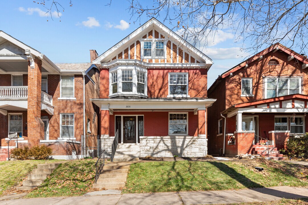 3831 Lafayette Ave in St. Louis, MO - Building Photo