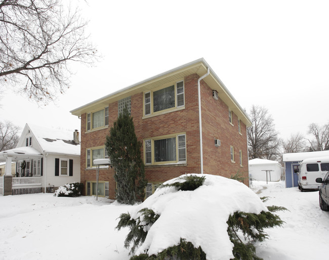 1027 Garfield St in Lincoln, NE - Building Photo - Building Photo