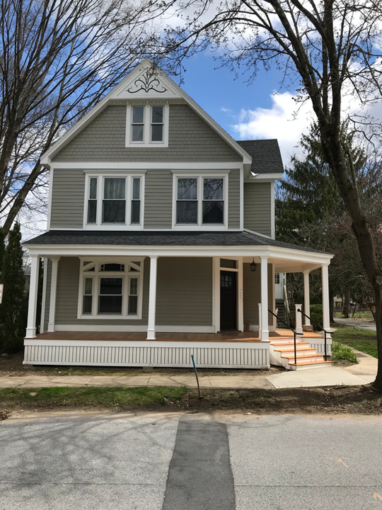 292 Nelson Ave in Saratoga Springs, NY - Foto de edificio