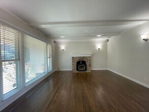 834 Green Ave in San Bruno, CA - Building Photo - Building Photo