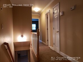 2645 Rolling View Dr in Smyrna, GA - Building Photo - Building Photo