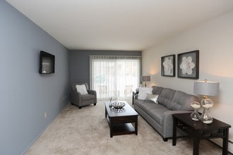 River Place in Brown Deer, WI - Foto de edificio - Interior Photo
