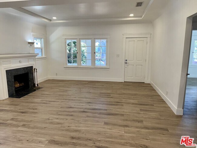 641 N Martel Ave in Los Angeles, CA - Building Photo - Building Photo